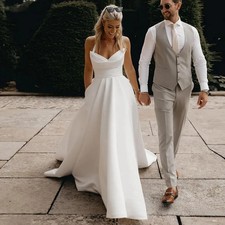 Stylish Backless Wedding Dresses Halter Neckline Pleated Sweep Train Bridal Gown