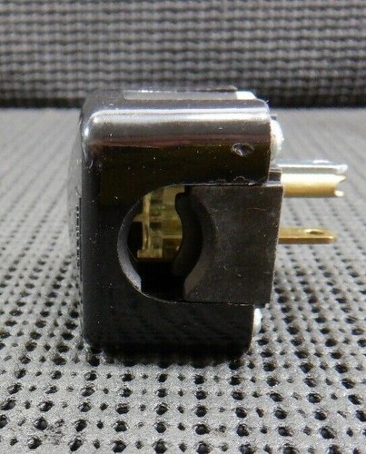 Cooper 5266AN Industrial Angle Plug 15A 125V c2P 3W Grounding 5-15P - Lot of 2 - Picture 3 of 7
