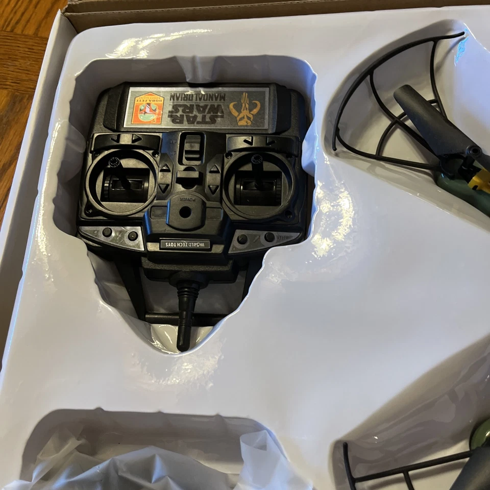 Star Wars The Mandalorian Boba Fett 2.4GHz 4.5CH RC Quadcopter Untested - Image 3 of 4