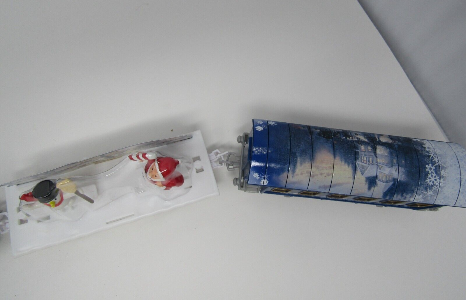 Hawthorne Village Division Snow Town Express Train Set Bradford