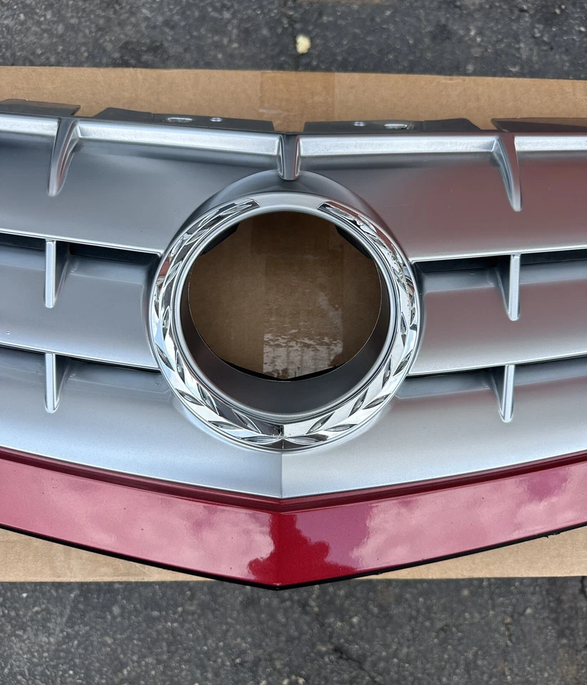 04-08 凯迪拉克 XLR 格栅,原始设备制造商原装,P/N 10348679 使用几乎完美! — 第 3/4 张图片