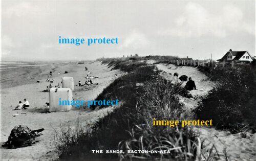 Barton-on-Sea, Norfolk - The sandy beach as it was in June 1939 - Picture 1 of 1