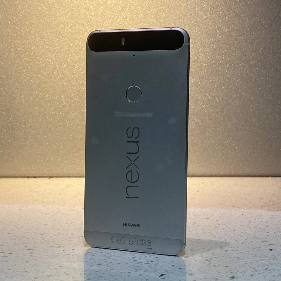 Huawei Nexus 6P - 32 GB - Silver - H1512 - #46 /DO - Image 3 of 4