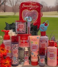 12 Pc- Bath & Body Works 4EVER SWEET GIFT BUNDLE w/ 2 Candles, Purse HTF, 2 Mist