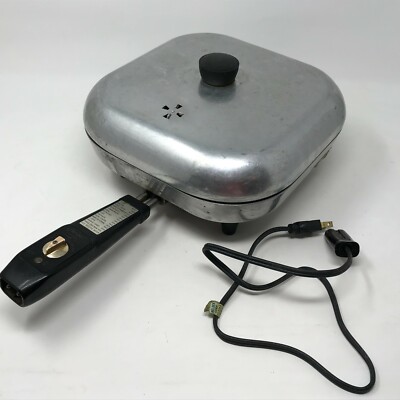 Vintage Sunbeam Controlled Heat Automatic Fry Pan Skillet with Lid