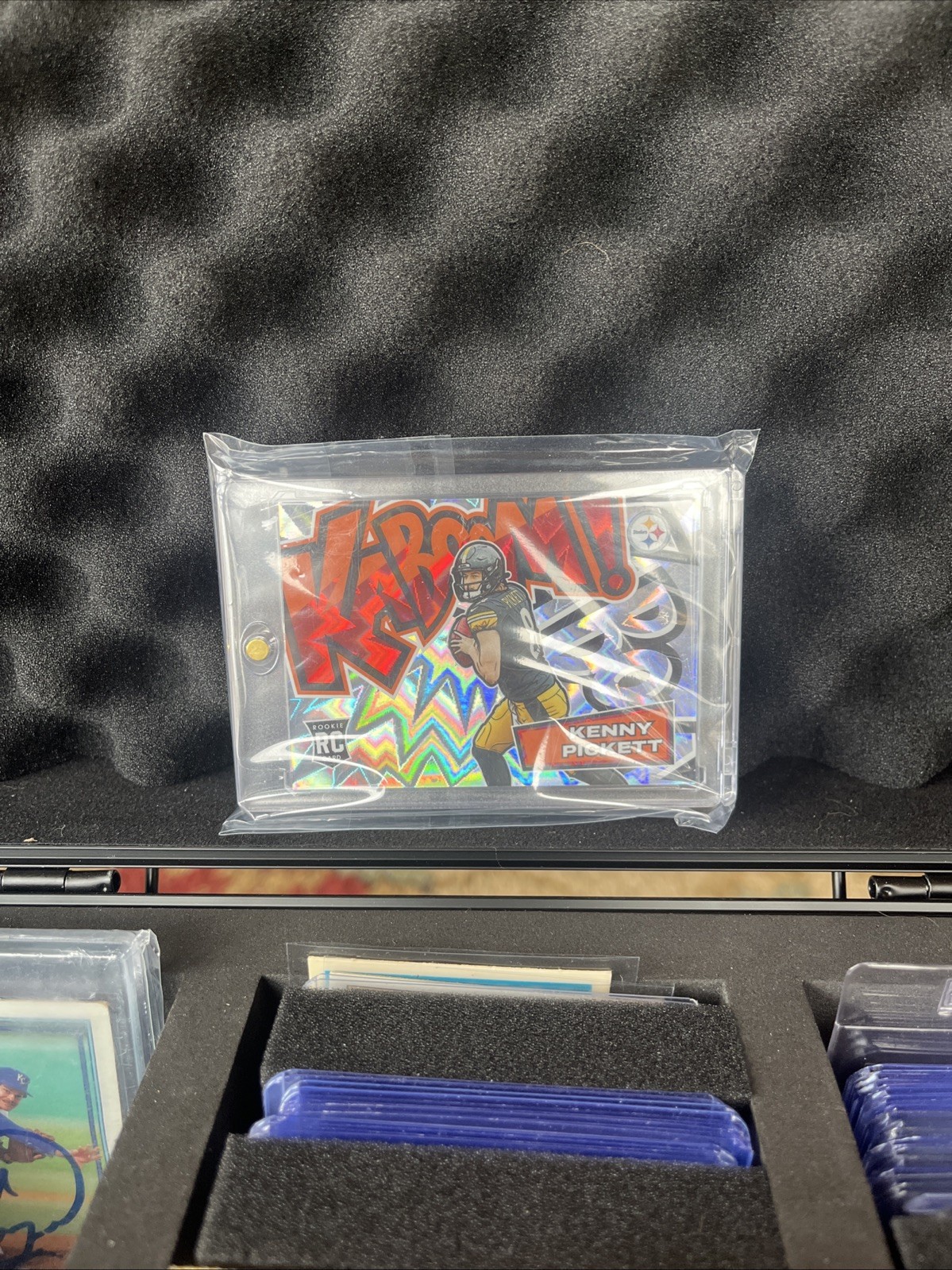 2022 Panini Absolute - Kaboom! Horizontal Kenny Pickett #KH8 (RC)