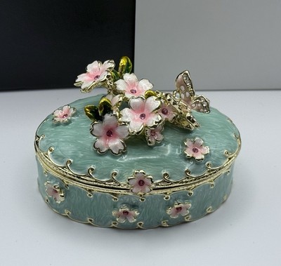 KEREN KOPAL Green Trinket Box with Flowers And Austrian Crystals