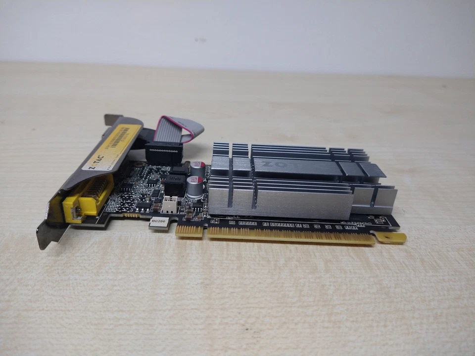 ZOTAC GeForce G210 210 Synergy Edition 1GB DDR3 graphics card - Image 3 of 4