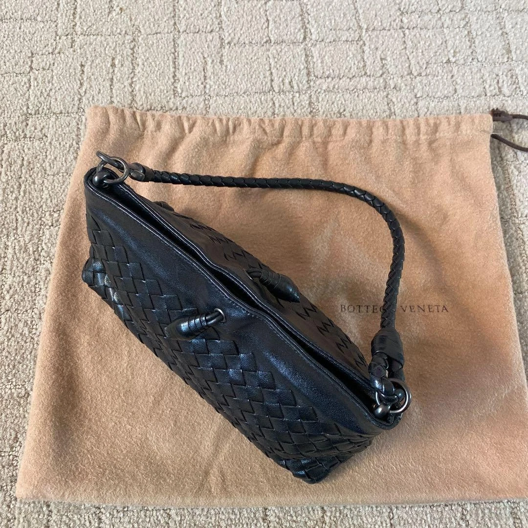 Borsa a tracolla Bottega Veneta Intrecciata in pelle nera vintage originale