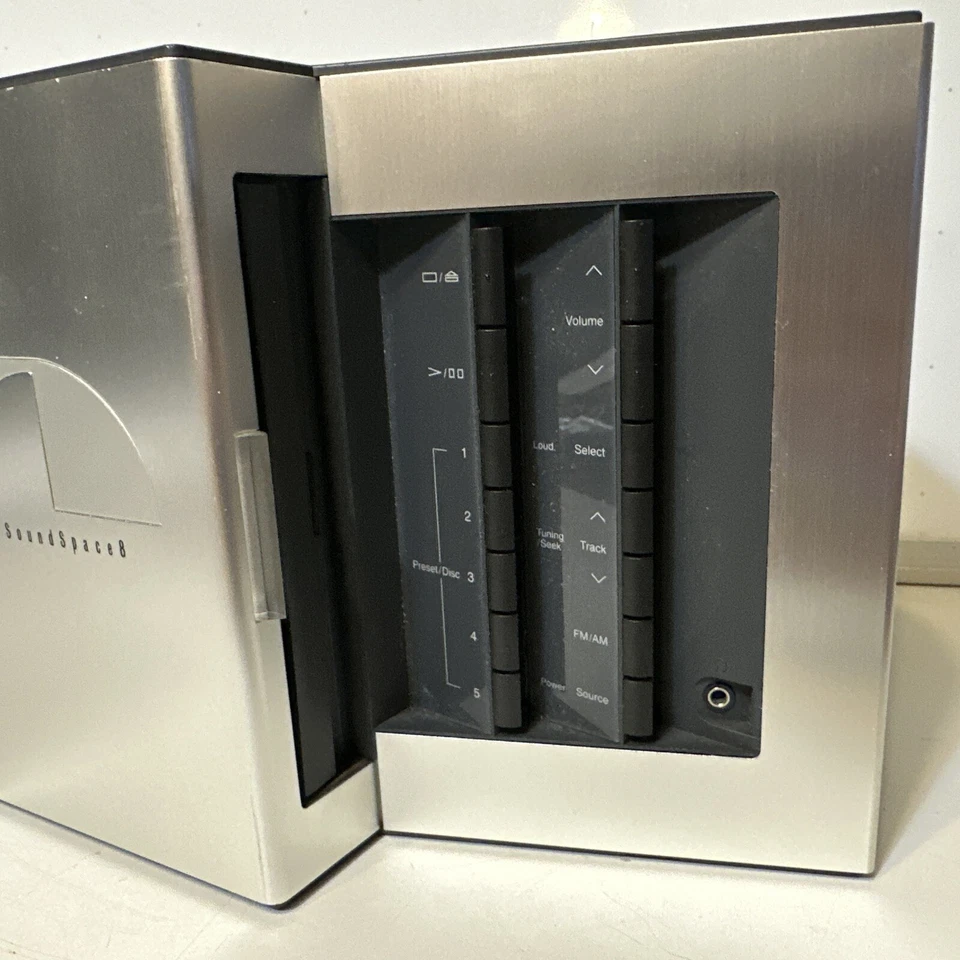 VINTAGE NAKAMICHI SOUNDSPACE 8 ORIGINAL 5 DISC MUSICBANK CD CHANGER - UNTESTED - Image 3 of 4