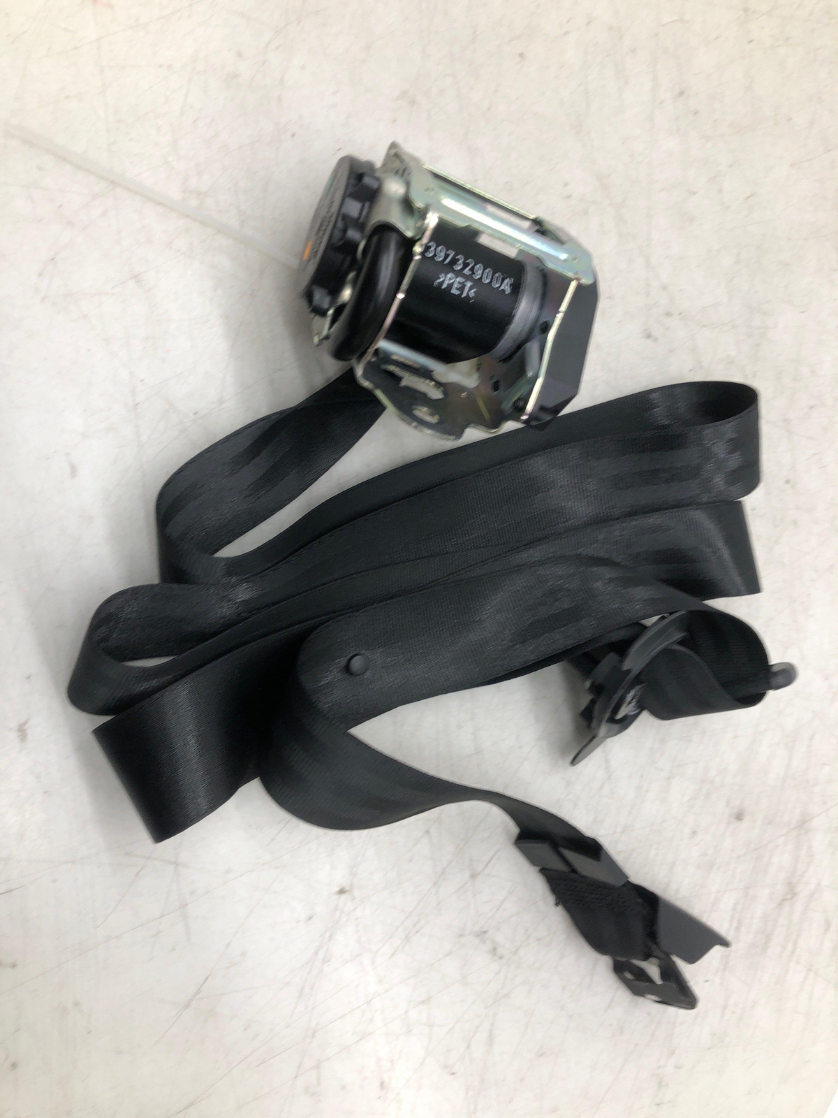2016-2020 BENTLEY BENTAYGA 3RD ROW REAR RIGHT PASSENGER SIDE SEAT BELT RETRACTOR
