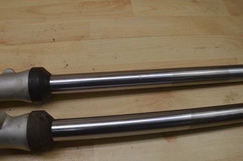 76 Kawasaki KZ400s, 74-78, front fork assemblies - Picture 3 of 14