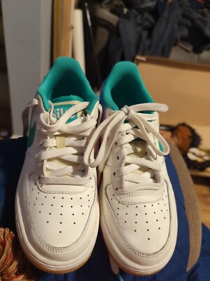 white & blue air force 1 lv8 3 trainers youth