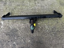 VOLVO V40 DETACHABLE TOWBAR NO KEY  (2012-2019)