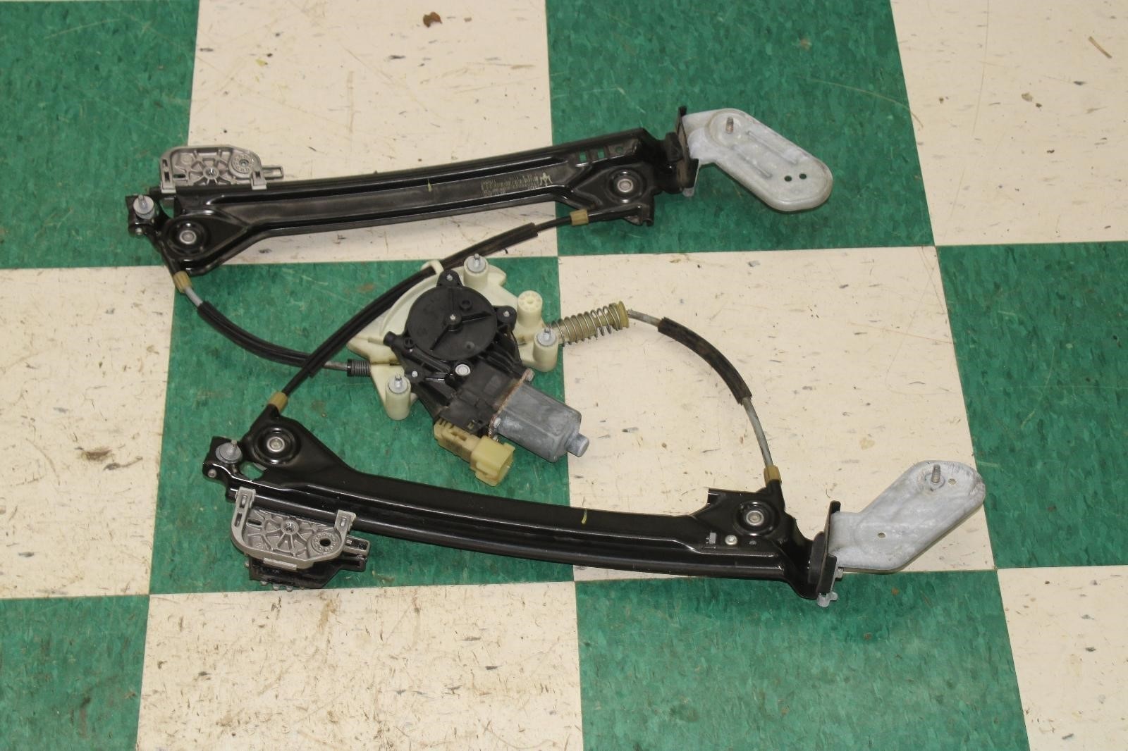 Maserati Ghibli 2014-2021 Rear Right Window regulator