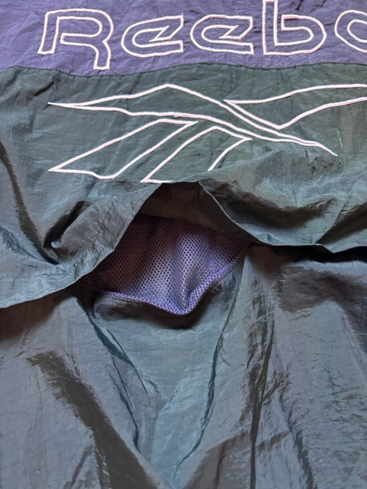 Винтажный фирменный ярлык REEBOK вышитый XL ветровка куртка серый и зеленый мужской - Изображение 3 из 4