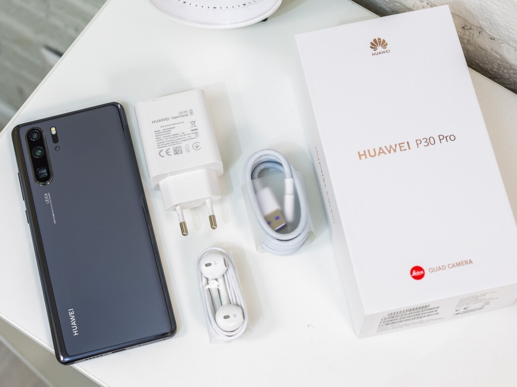 Original Huawei P30 Pro 256GB ,8GB RAM Black (Unlocked Original Huawei P30 Pro 256GB ,8GB RAM Black (Unlocked
