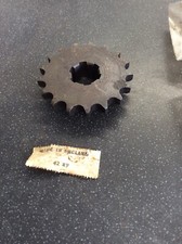 BSA 42-0089 B31 B33 ALTERNATOR ENGINE SPROCKET.17T.  Genuine Nos