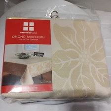 NEW Essential Home Damask Oblong Tablecloth  60"X 84"Gold 