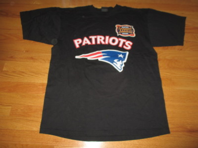 TOM BRADY No. 12 NEW ENGLAND PATRIOTS Super Bowl XXXVIII (LG) T