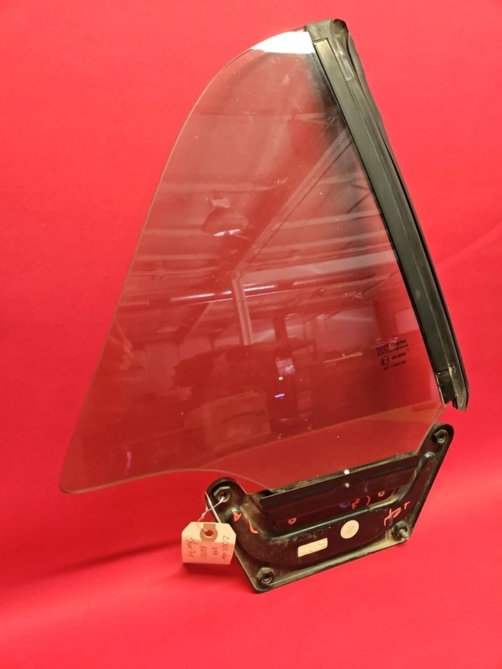 Оригинальное трансформируемое правое заднее стекло для Jaguar XK8 X100 XKR 1997-2006 годов выпуска - Изображение 2 из 4