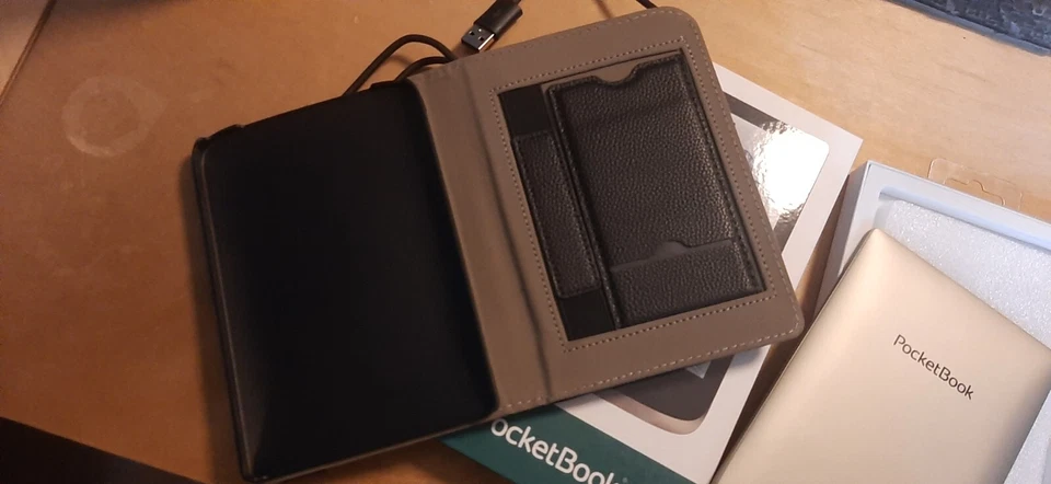 PocketBook e-Book "Color" (6 pollici) Silver - Immagine 4 di 4