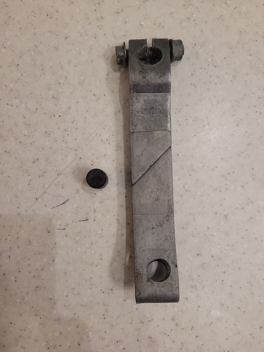 GEO TRACKER SUZUKI X90 SIDEKICK CLUTCH CABLE ARM BRACKET