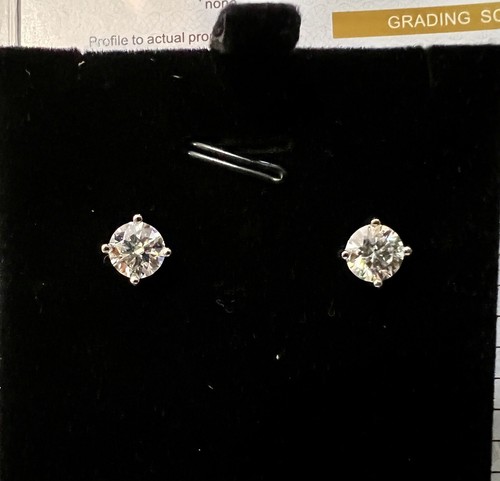 Kolmnurk 2ct Total Moissanite Stud Earrings In .925 1 Ct Each W GRA Report - Picture 7 of 13