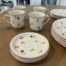 Villeroy and Boch Petite Fleur Embossed Rim - Set of 17 Pieces.