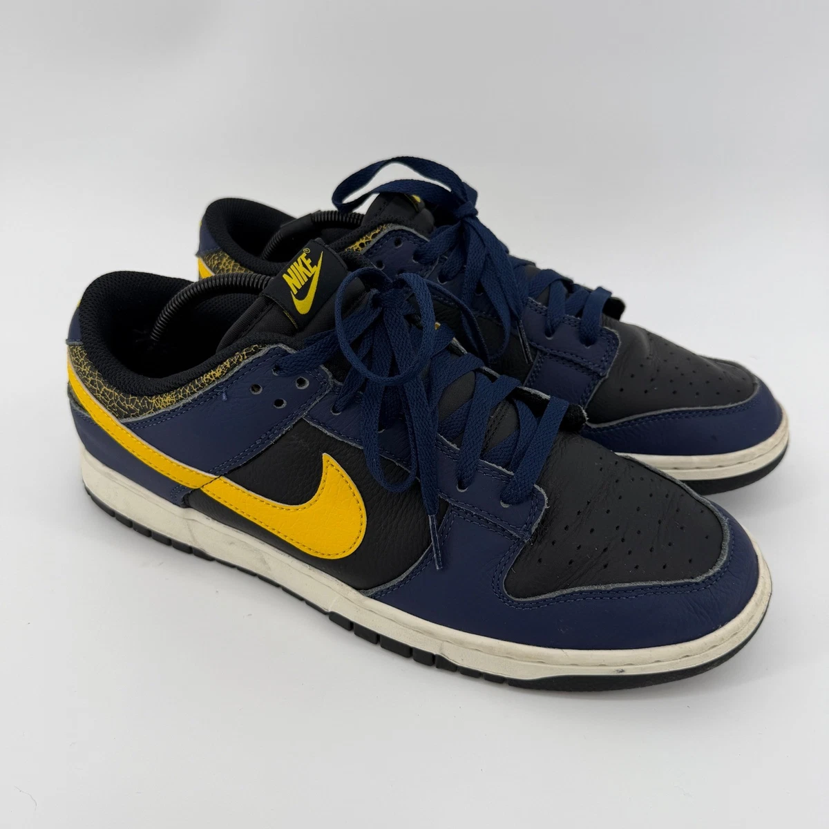 Preços baixos em Nike Dunk Low Vintage Michigan | eBay