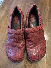 B.O.C. Red Leather Clogs - Women's Size 7.5
