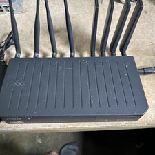 Cradlepoint E3000-C18B Enterprise Router