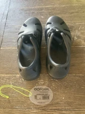 Oofos Oocandoo Fisherman Sandals Color Black Size 4 Men 6 Women Brand New w Box!