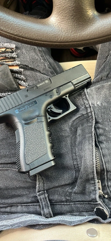 Glock 19 BB Gun Style Replica co2 - Image 2 of 4