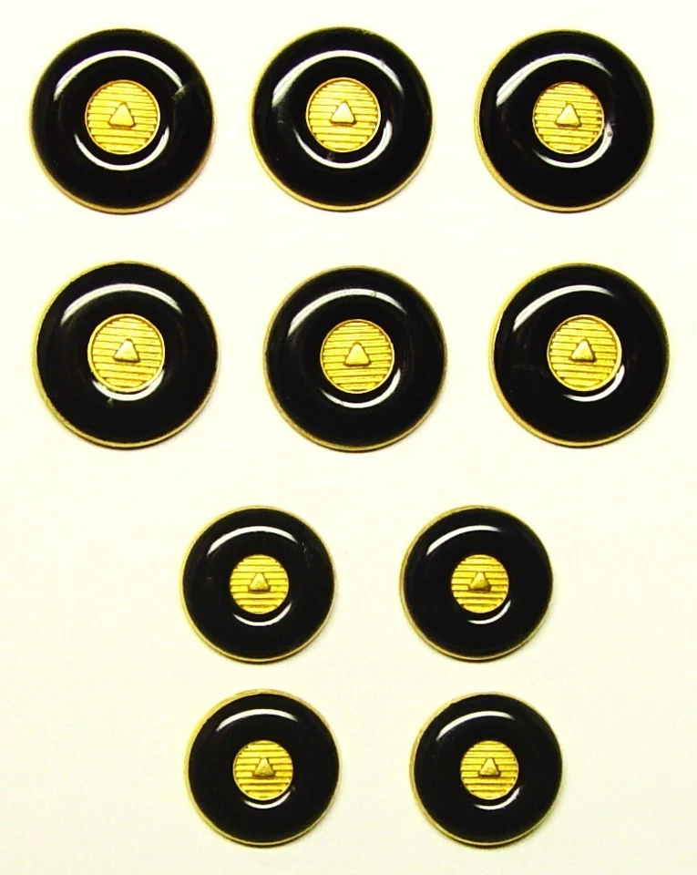 KASPER replacement buttons 10 gold tone metal , Black stone rim insert Good Cond - Image 2 of 4