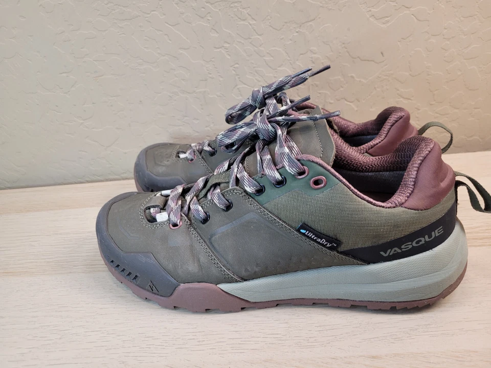 Vasque Alchemist XT 7657M Womens Low Top Lace Up UltraDry Hiking Sneakers Sz 9 M - Image 2 of 4
