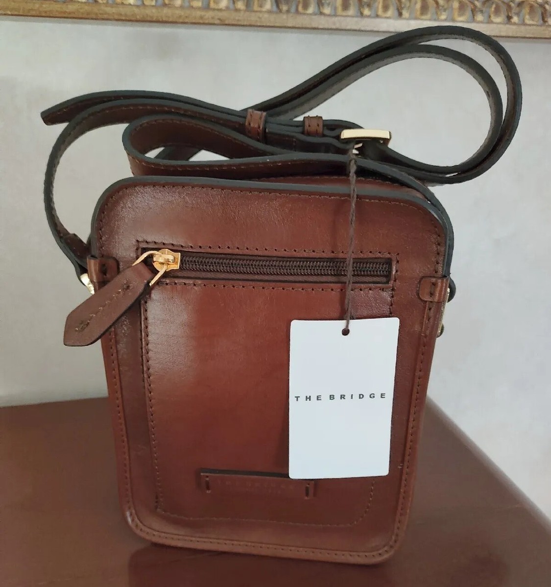 Borsetta tracolla The Bridge (nuova con etichette)