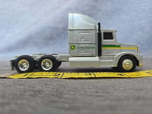 2006 John Deere Tractor Trailer Semi Color Is Silver - Picture 3 of 9