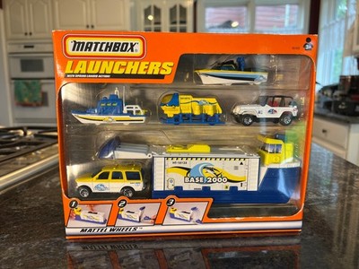 1999 Matchbox Launchers Base 2000 Set Boat Vehicles 96468 Mattel NIB