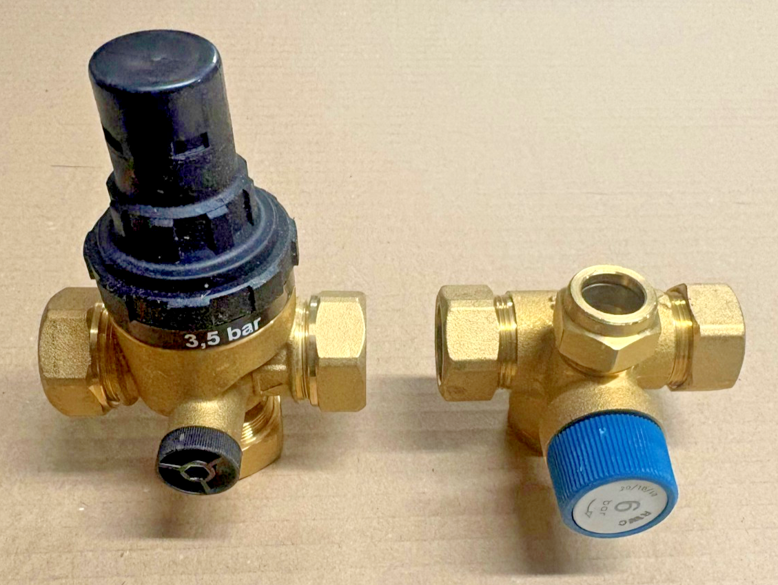 Reliance RWC Multibloc Cold Water Inlet Control  Valve 3.5/6 Bar 2 Piece