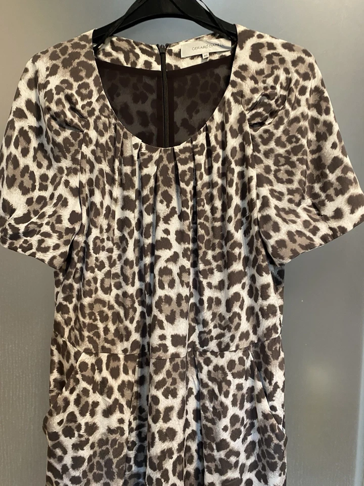 robe de luxe et chic en 100% SOIE GERARD DAREL neuve sans étiquette taille 40 - Photo 3/4