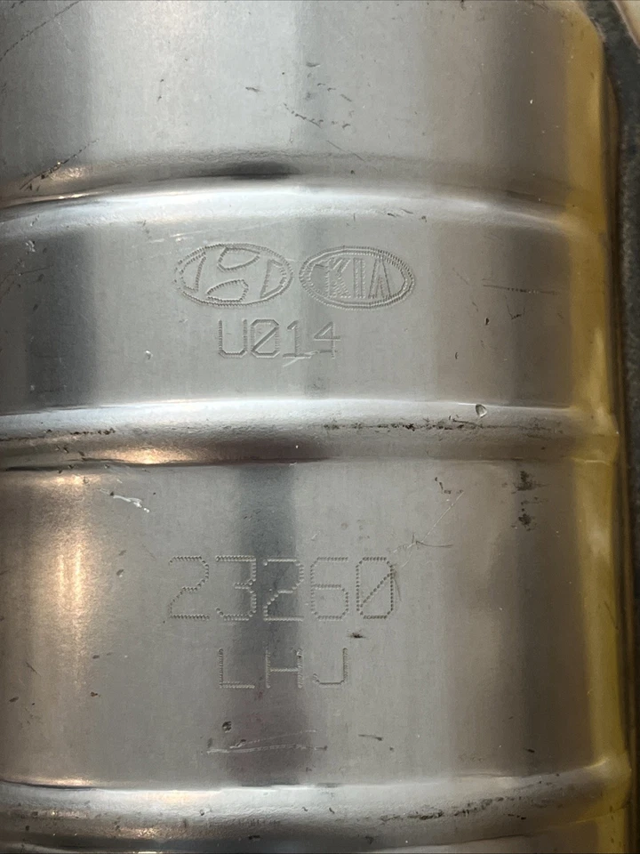 Nuevo convertidor catalítico de escape OEM 2895023260 Hyundai Elantra 2,0 L 2007-2010 Foto 3 de 4