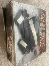 Atari 7800 Great condition, Turns On, Comes With Extra Controllers
