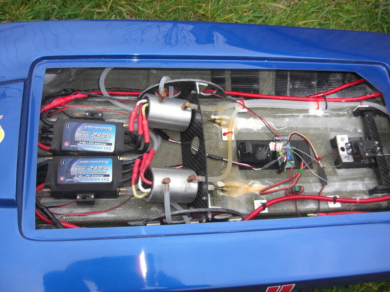 Falcon 41" Gel Coat Fiberglass / Carbon Fiber Catamaran Cat Racing