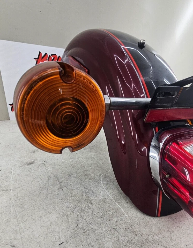 Harley Davidson Sportster 2000 guardabarros trasero luz de freno barra de señal de giro Foto 4 de 4