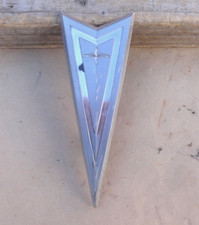 Pontiac 1964 emblema tapa maletero original GM Catalina Bonneville Star Chief