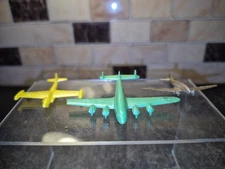 Lot Of 5 1950s Hard Plastic Airplane Toys Like Wyandotte Or Renwall Military