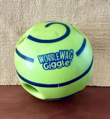 Wobble Wag Giggle Shake Me Interactive Dog Ball