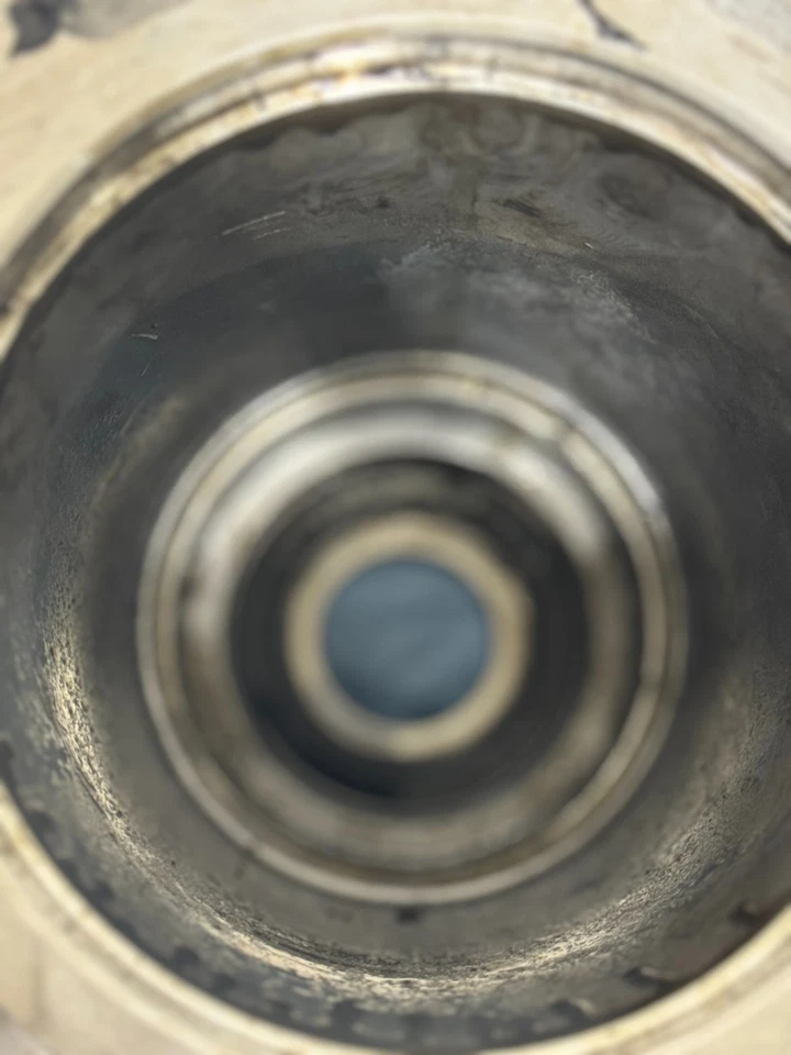 1993 GMC / CHEVY C / K 1500 2500 NV3500 TRANSMISSION 4X4 CASE SHELL HOUSING - Image 4 of 4