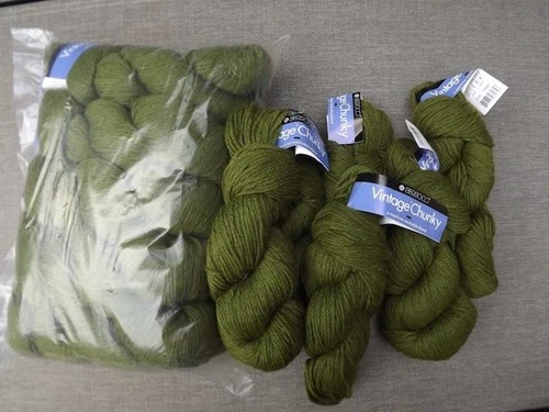 Berroco Vintage Chunky, 139 yds - 100 gr. skein, wool/nylon blend, 16 available video thumbnail